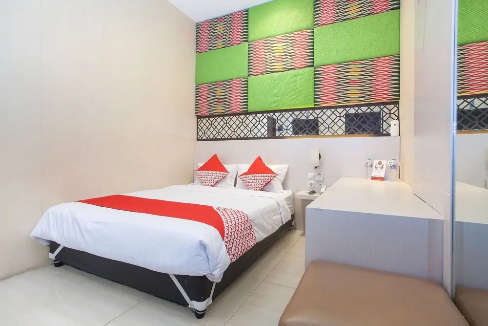 OYO 155 Metro House
