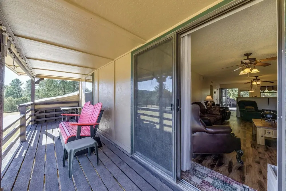 Ruidoso Condo w/ Golf View ~ 17 Mi to Ski Apache!