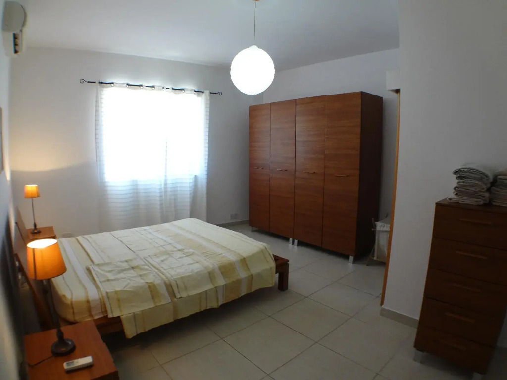 Eri Apartment E040