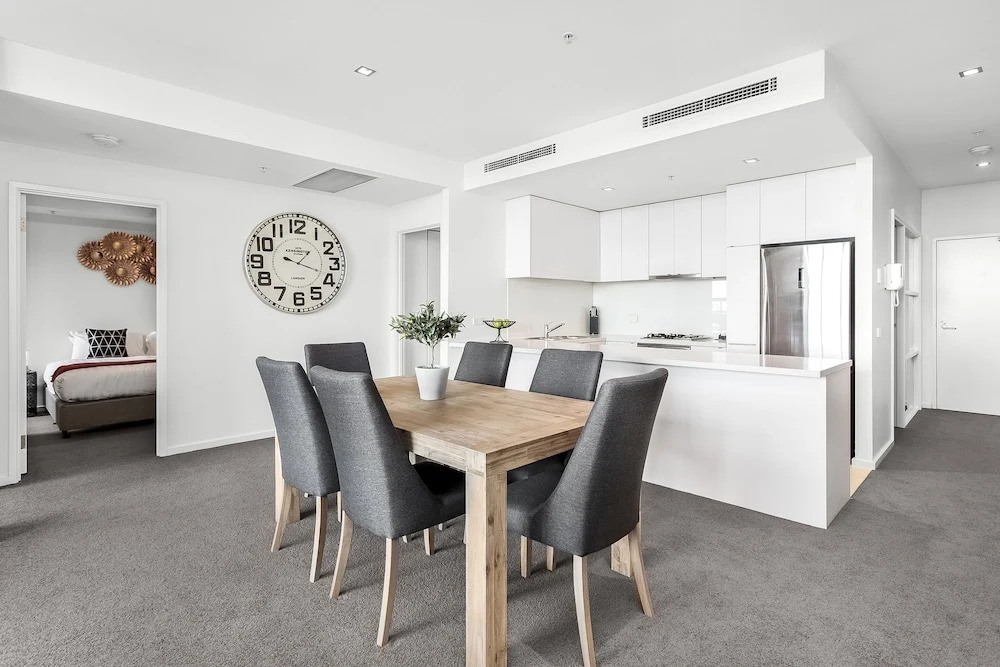 Waterfront Melbourne Apartments