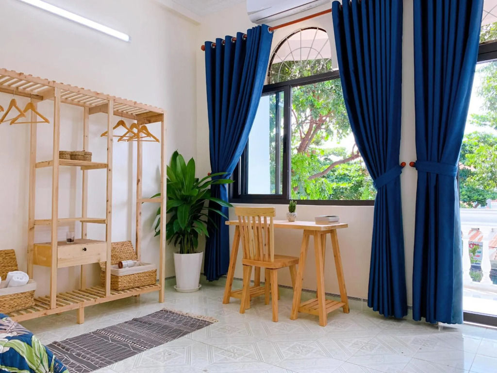 Xoài Xanh Hostel & Villa