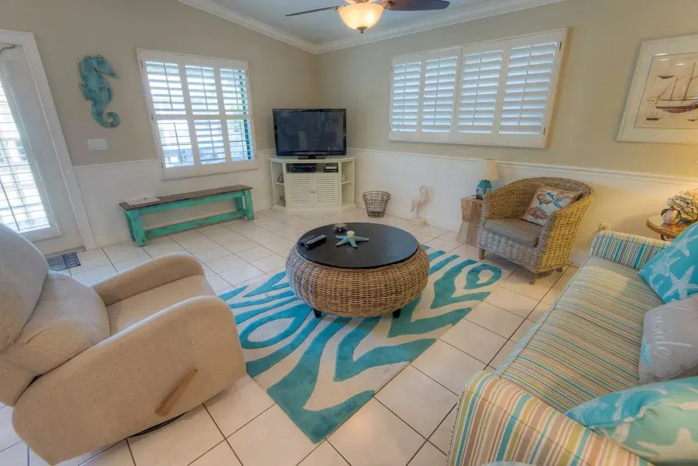 Island Breeze Apartment 2
