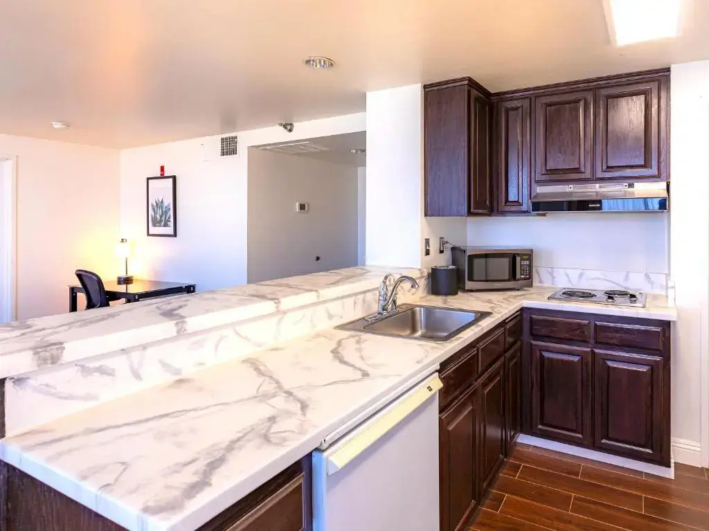 New Gardena Hotel