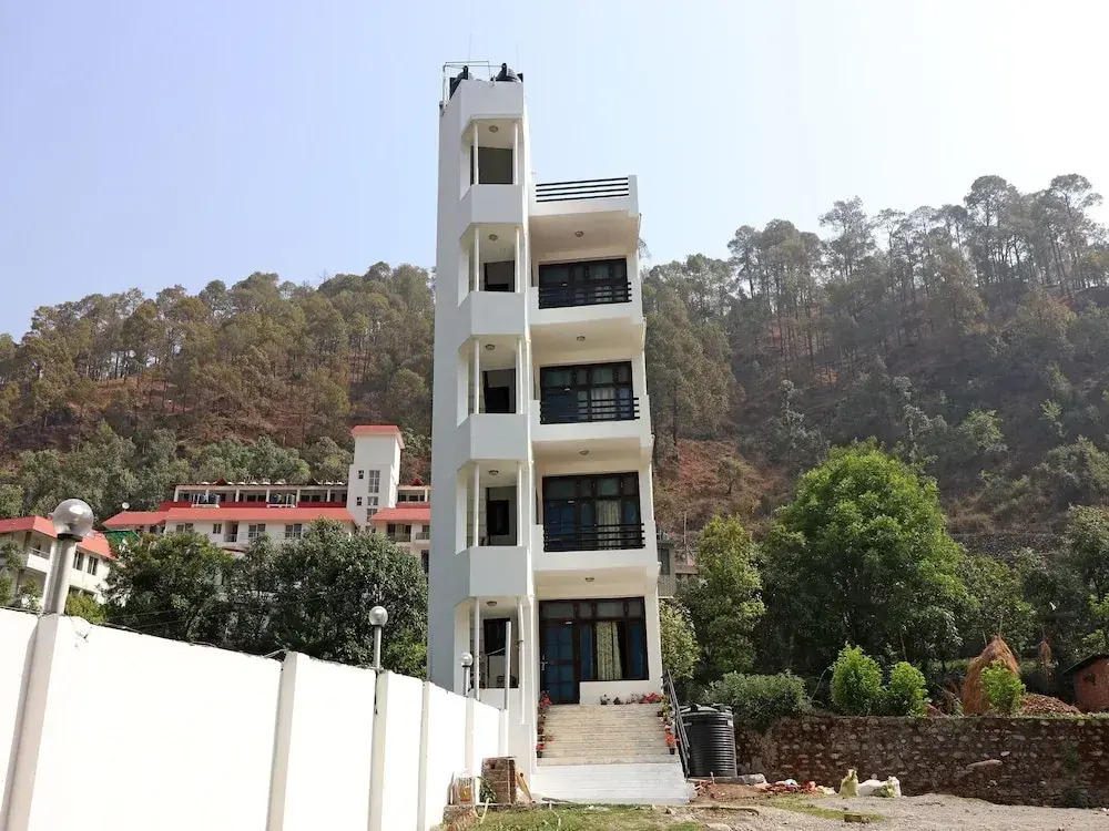 OYO 12882 Home 2BHK Nature's Heaven Shyamkhet