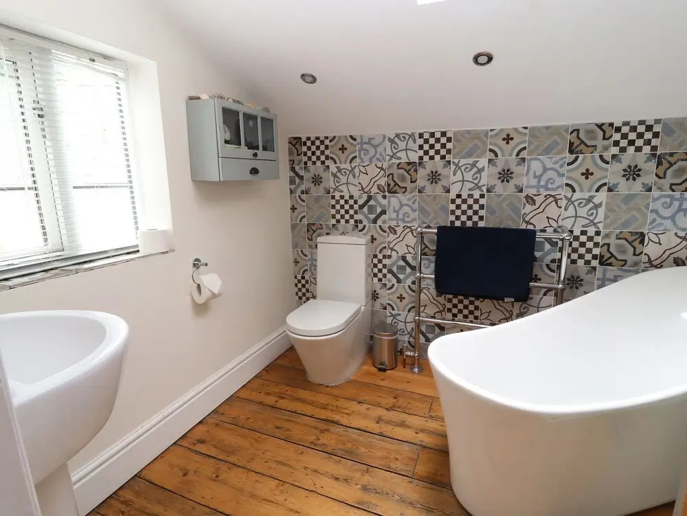 2 Ashby Place