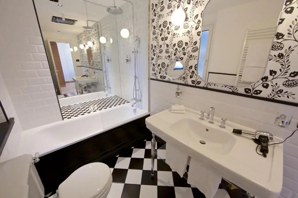 Duca DAosta Hotel