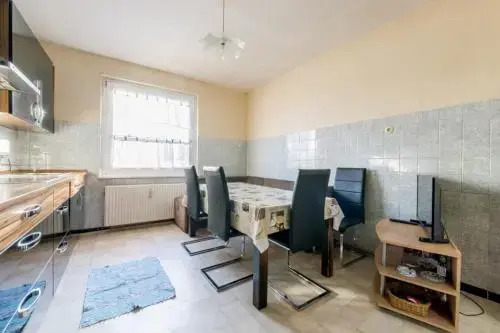 Private Apartment Relax Matt (5641)