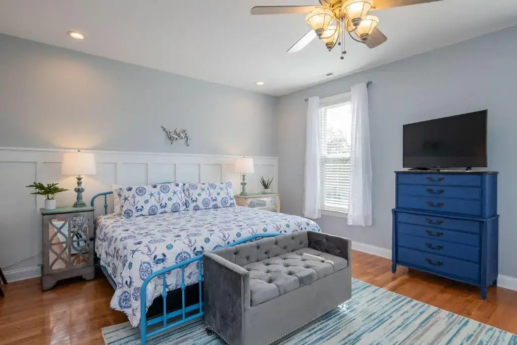 The Sassy Seahorse by Oak Island Accommodations