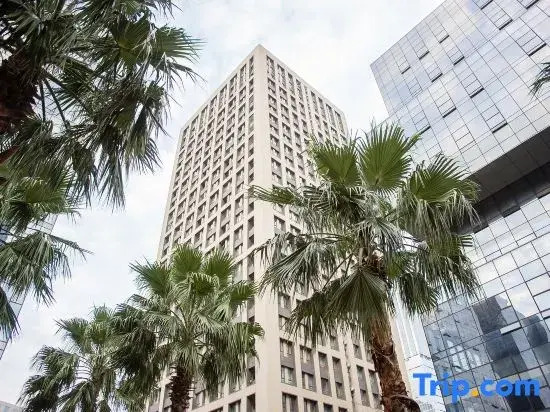 Laisite Theme Apartment (Guangzhou Science City, Greenland Central Plaza)