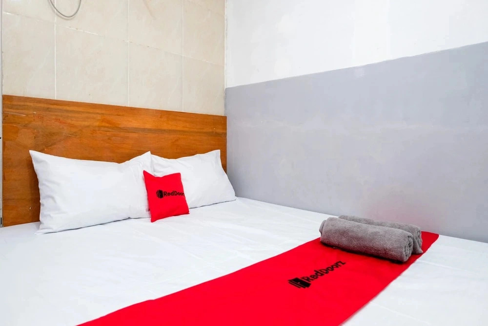 RedDoorz at Pucang Anom Timur Surabaya