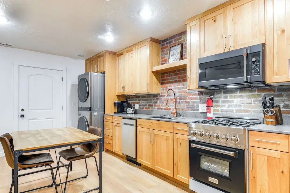 Bright Cedar City Townhome ~ 2 Mi to Downtown!