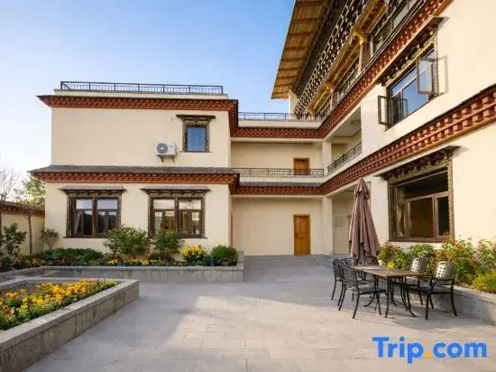 Huzan Valley | Lake Mountain |  Art Homestay