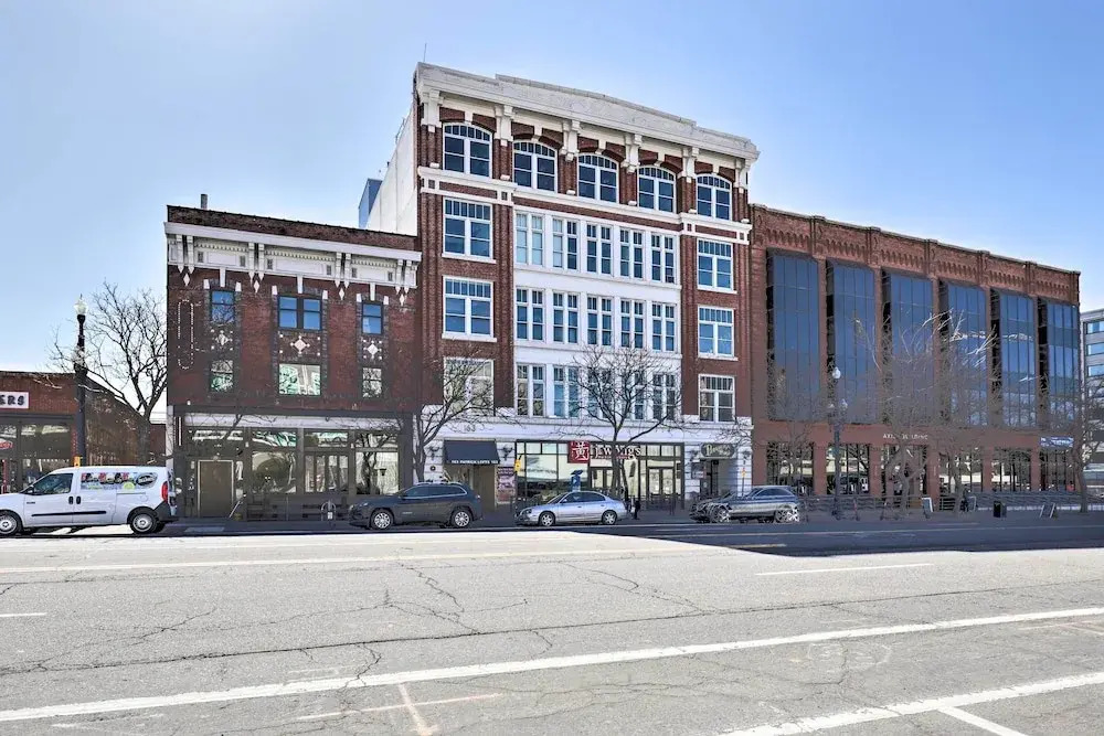 Chic SLC Downtown Studio Loft: Walk to Shops