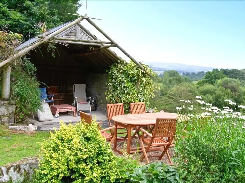 Cwm Bedw Farmhouse
