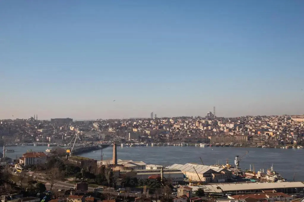 Гостиница The Central House Istanbul Galata