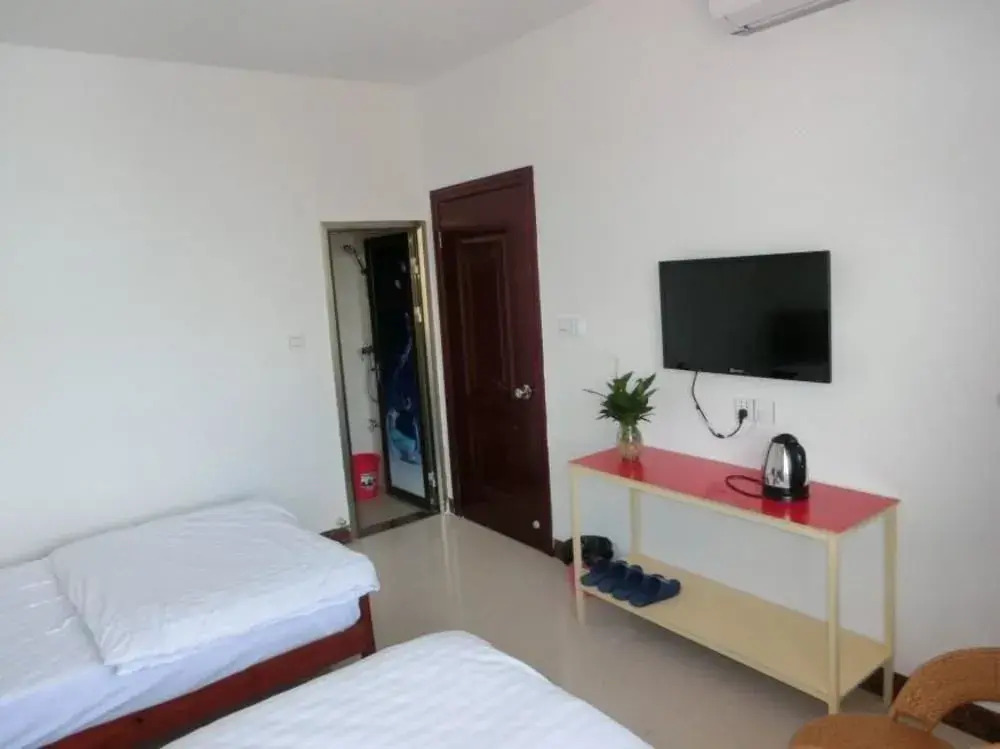 Memory in the Bottle Inn (Weizhou Island Dishui Danping)