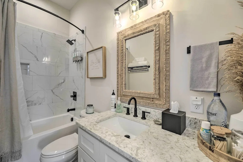 The Beaufort Flat Near Downtown & Waterfront!