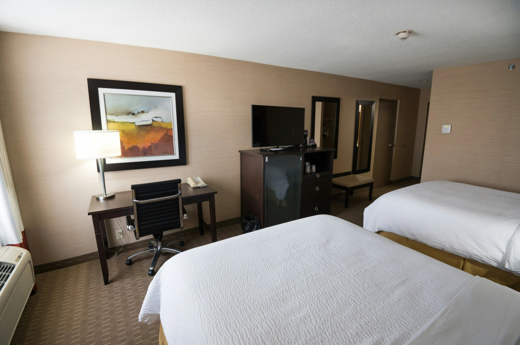 Holiday Inn Express Hotel & Suites Chatham South by IHG