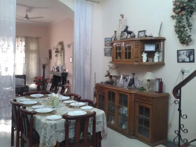 "Nains Kunj" A Travellers Home