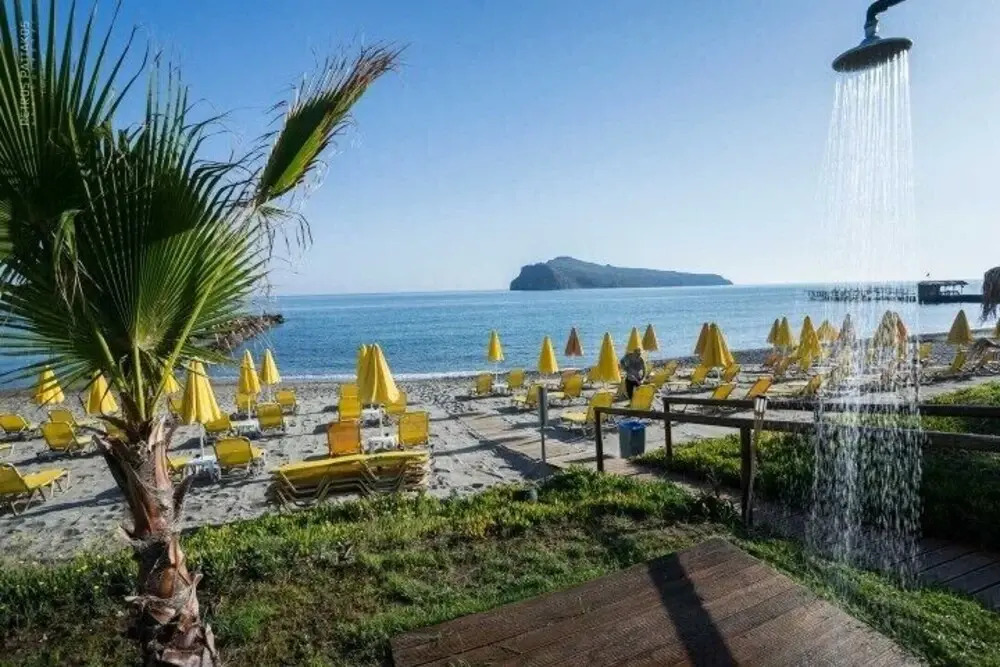 Akoition Hotel