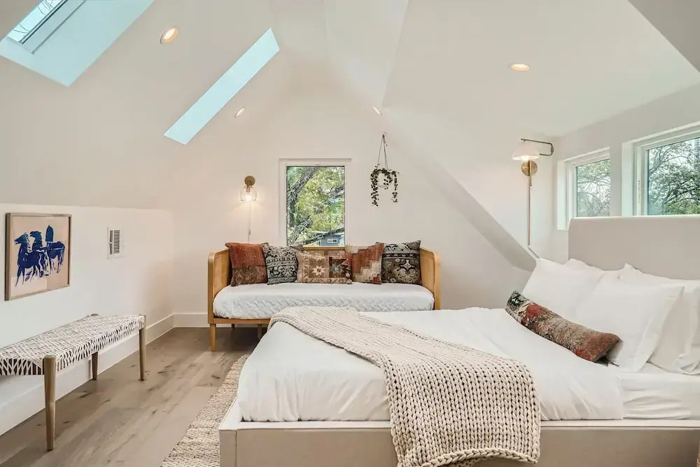 East Austin Dream Home + Pool + Close 2 Rainey Street