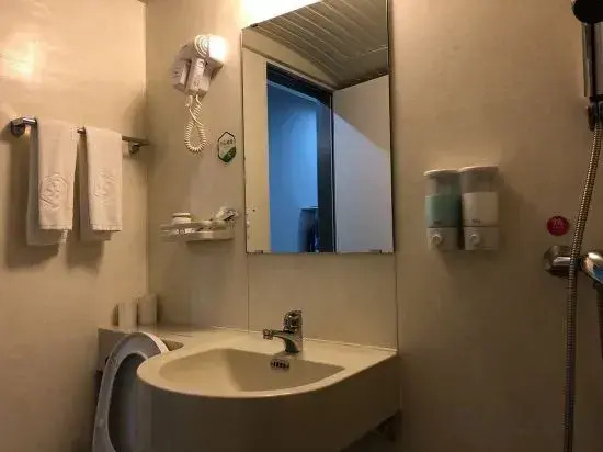 99inn Selected Hotel (Hefei University Town Emerald Lake)