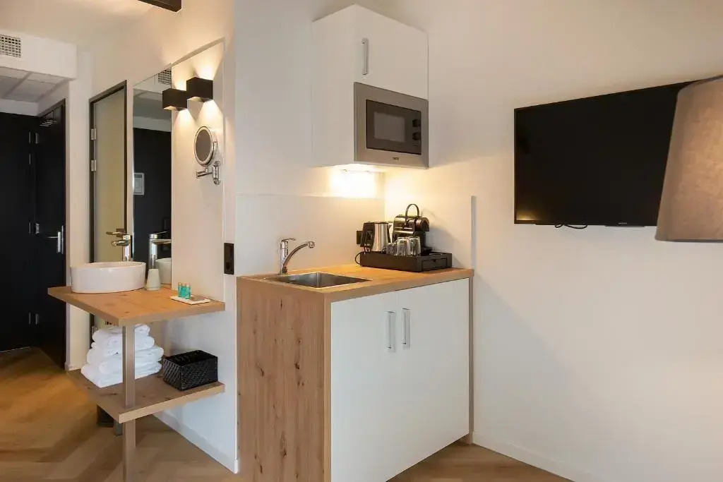 Snoozz Hotels Bolsward Boutique hotel zonder receptie met digitale sleutel