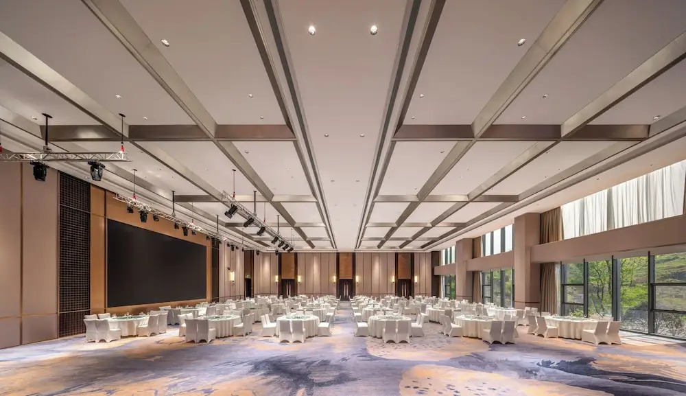 Howard Johnson By Wyndham Guotou Plaza Zigong