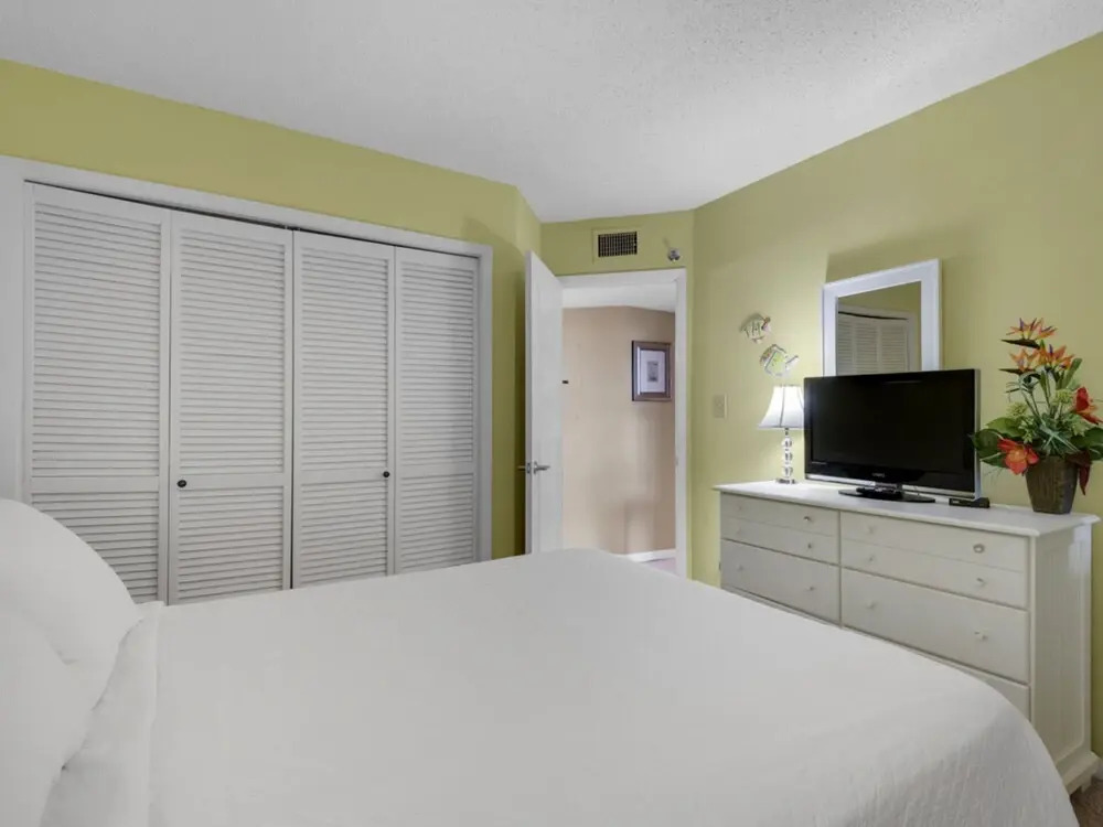 Inlet Reef Club 219