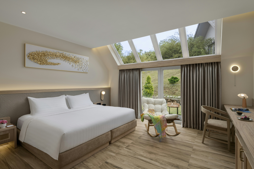Himalayan Hideaway Resort Pokhara, The Centara Collection