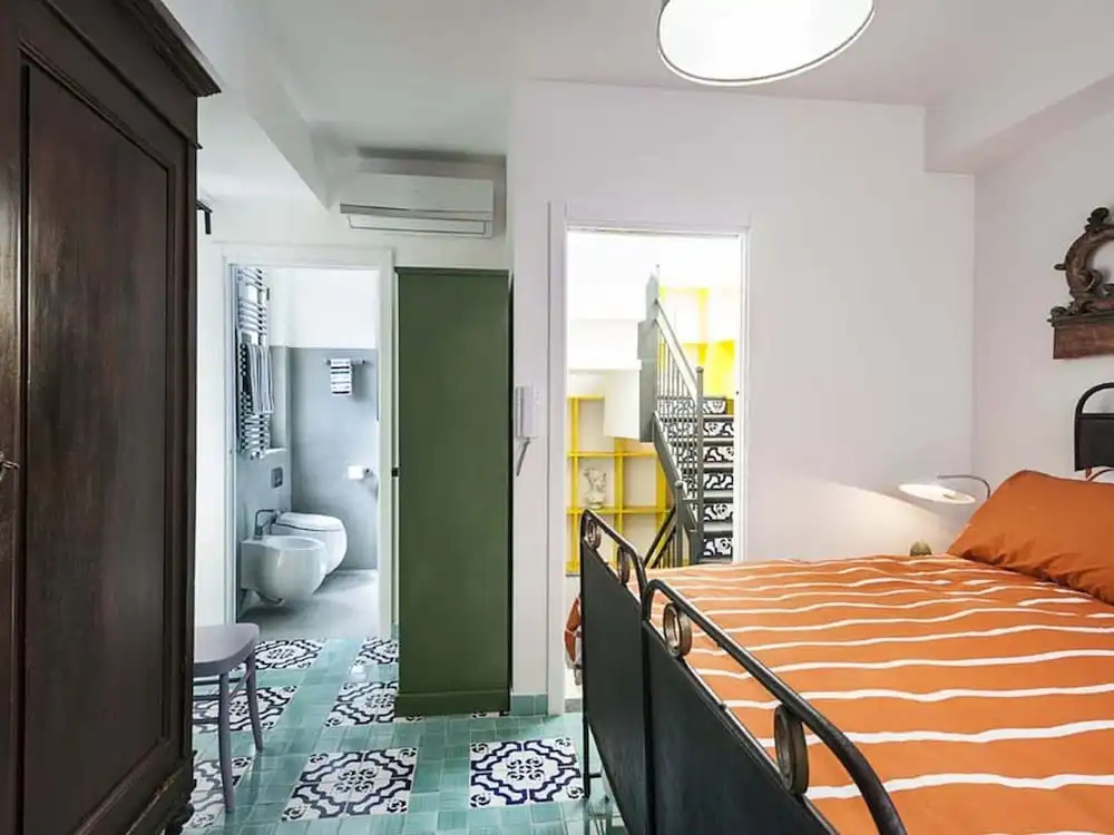 Pleasing House in the Center of the Famous Taormina Near the Sea