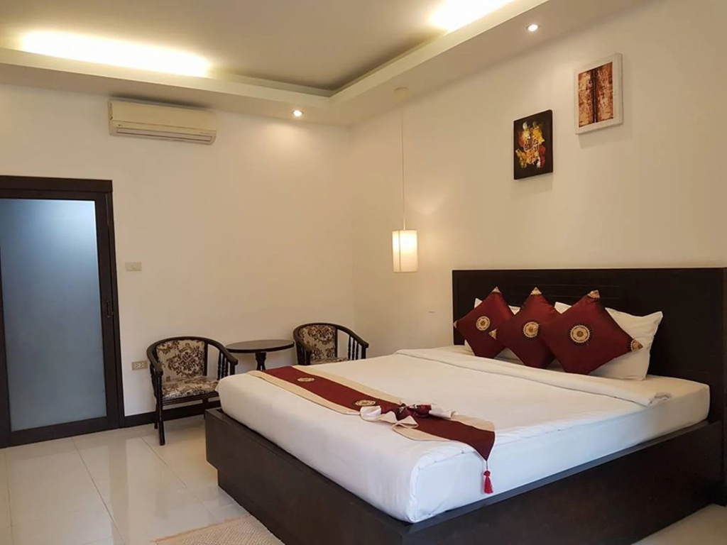 Phuket Monaburi Boutique Hotel