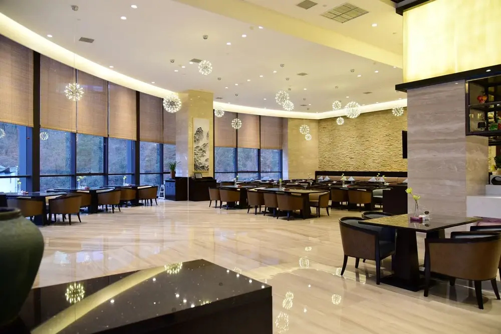 Kande Grand Land Hotel