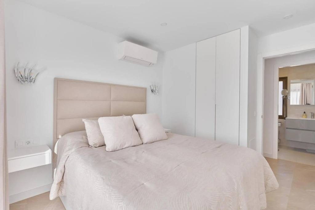 Windsor Apartment