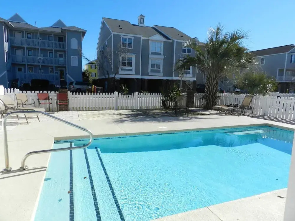 Beach Hutt 5 Bedrooms 4 Bathrooms Home