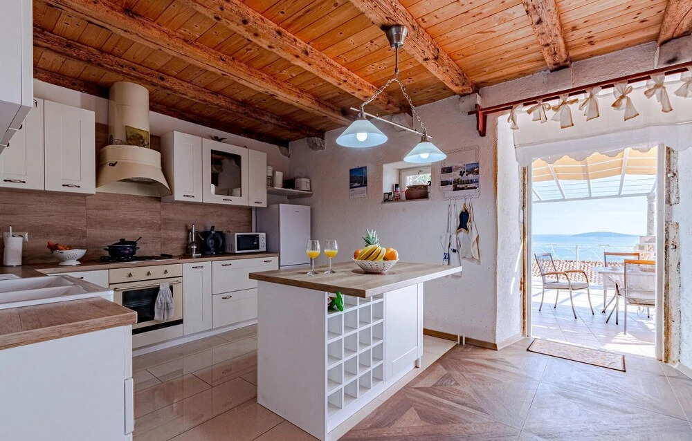 Two-Bedroom Holiday Home In Mokalo