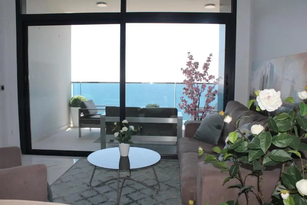 SUNSET DRIVE 128 Luxury Beach Retreat by CAR