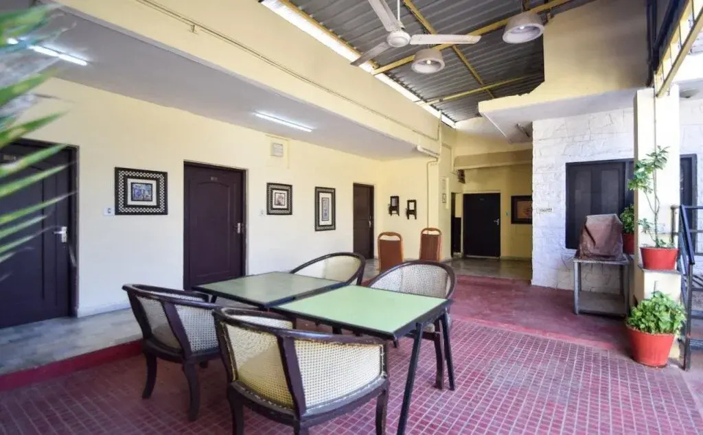 Oyo 24408 Nirmala Guest House