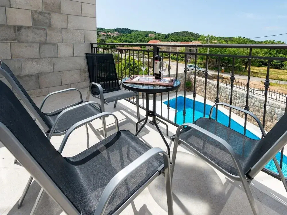 Villa Kabalero - Four-bedroom Villa With Private Pool