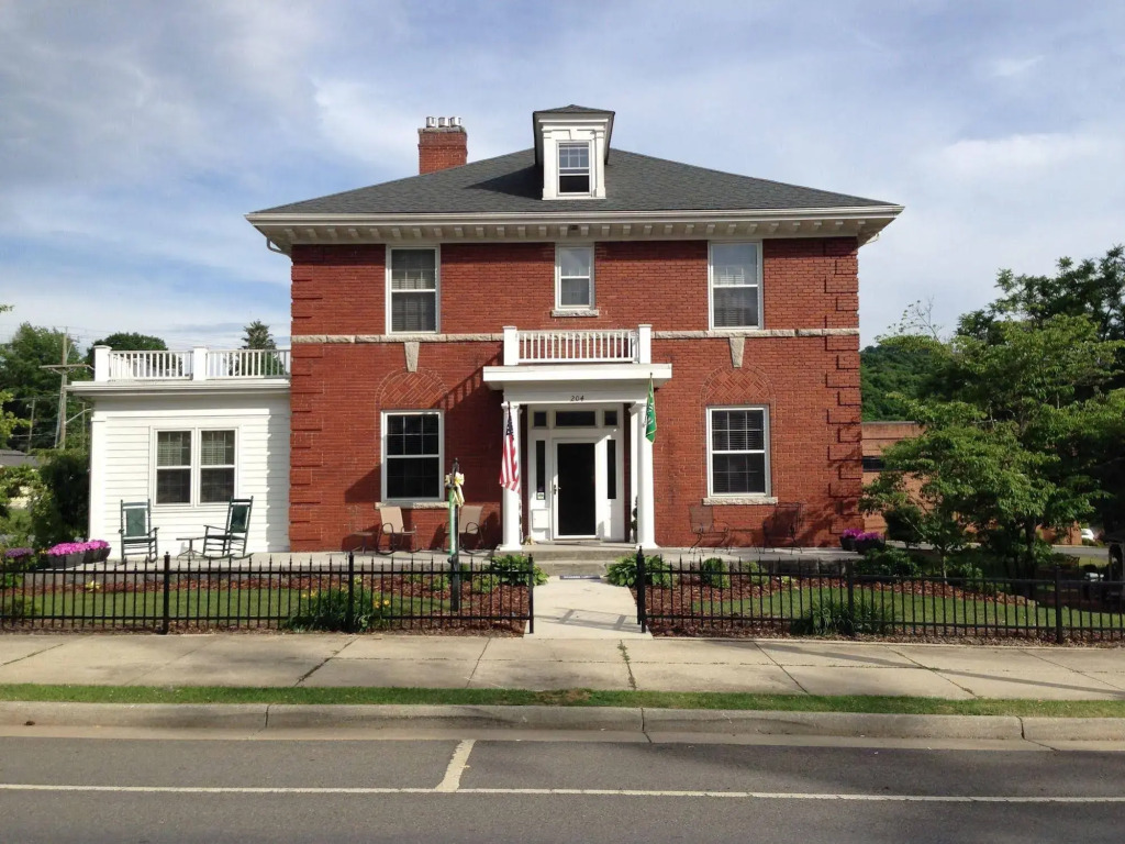 The Collins House Inn