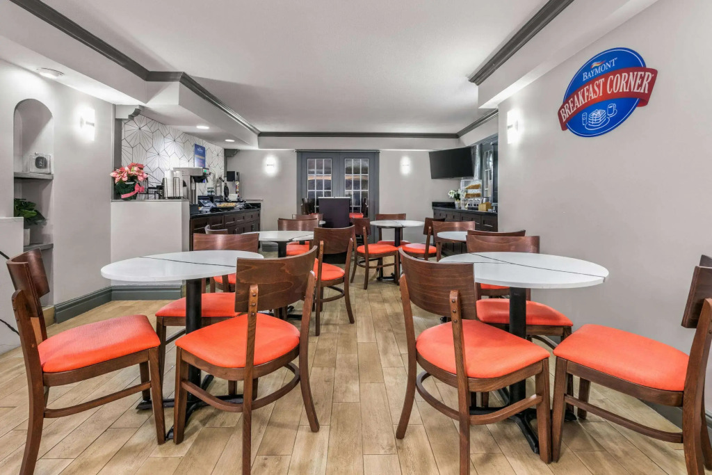 Baymont by Wyndham Austin University Area