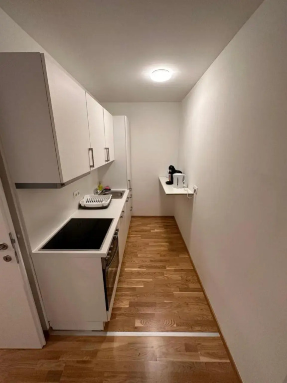 MUZETA11 - Modern Town Apartment with Balcony