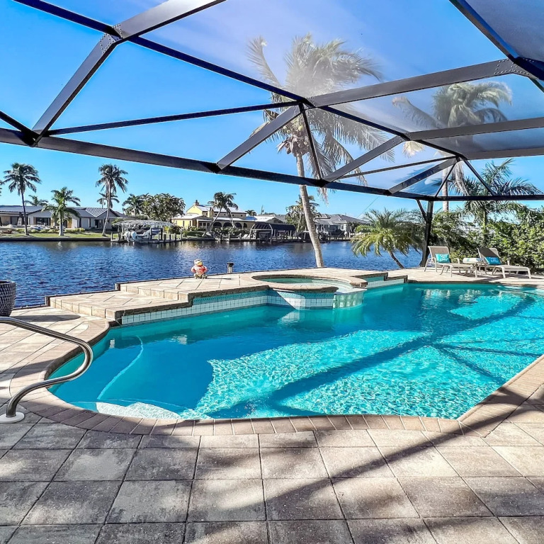 Rosegarden - PoolSpa and perfect water view
