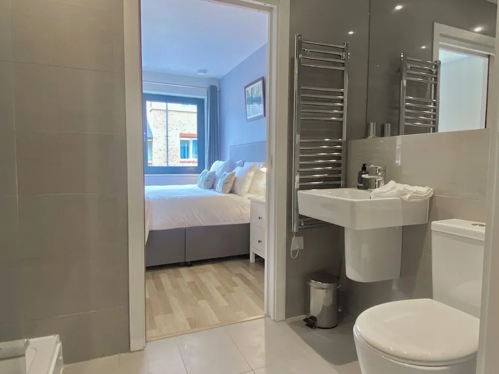 Your Space Apartments - Eden House