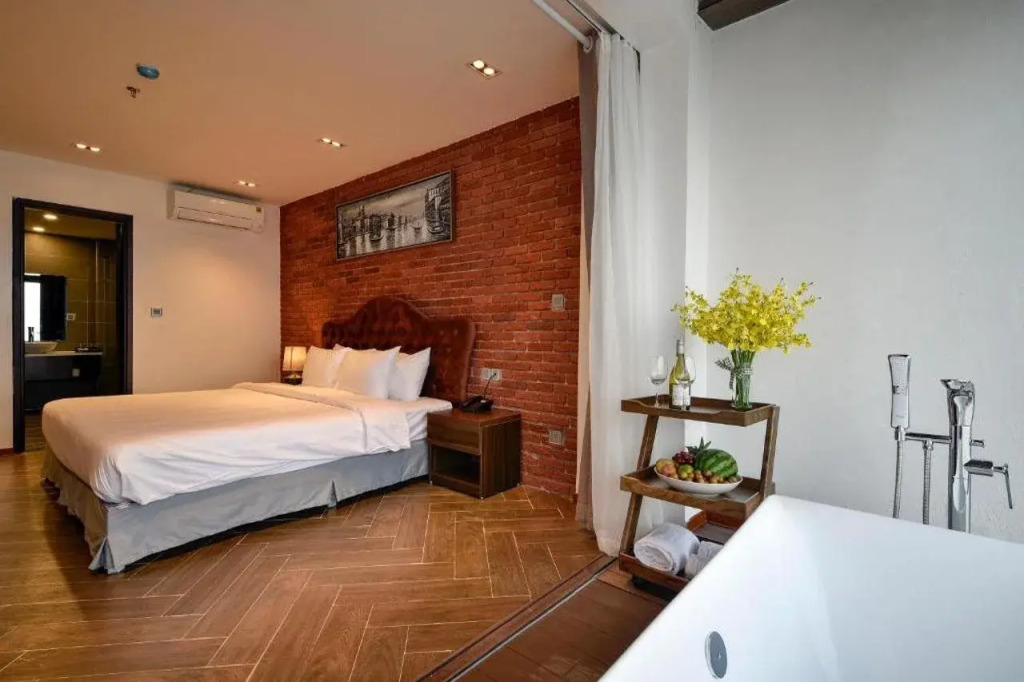 The Marron Hotel