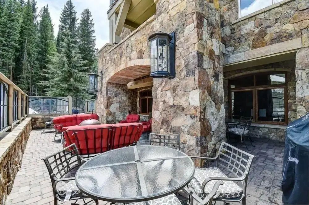 Lone Eagle 2 Bedroom Condo