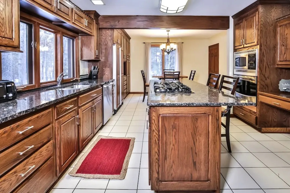 Pickerel Lodge - 4 Br Home