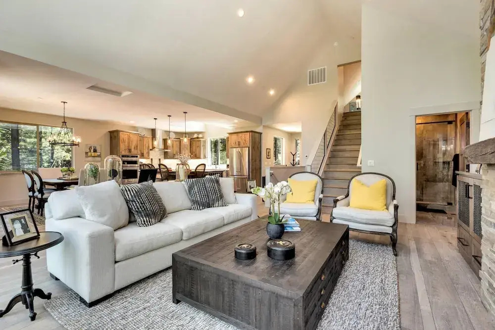 Grandview Manor