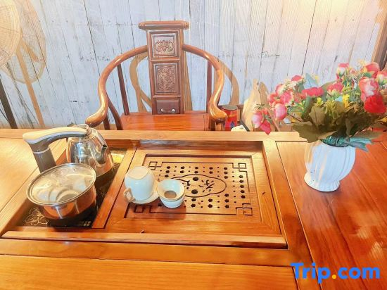 Shenzhen Lezizai Meijiu Time House B&B（Yangmeikeng/judiaosha)）