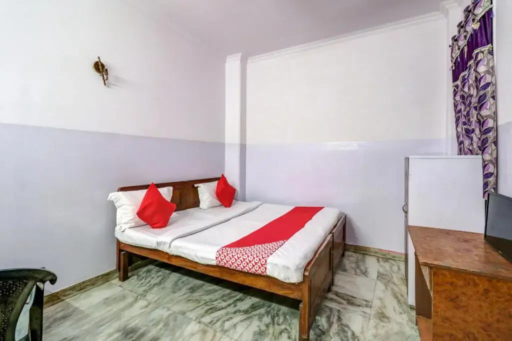 Santi Inn by OYO Rooms